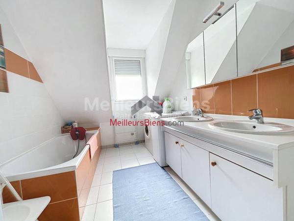 Maison non mitoyenne à la Meignanne