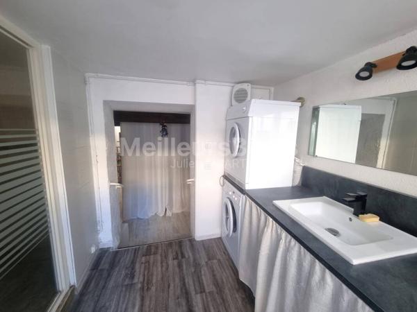 Maison de village avec terrasse !