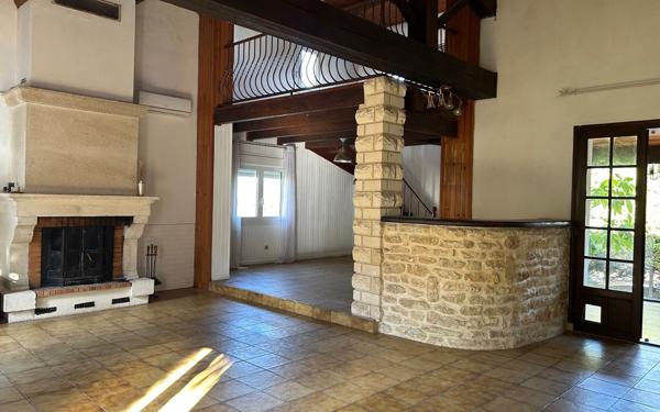 Maison à vendre    4 pièces •  Pont-l'Abbé-d'Arnoult