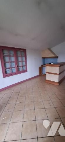 VIC-FEZENSAC, Maison de rue avec garage et jardin