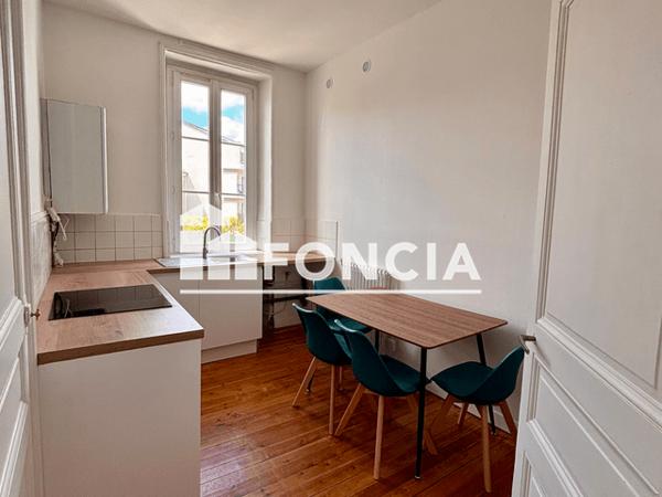 Location Appartement meublé 4 pièces 89.82 m² - 34 RUE FOURE Nantes 44000