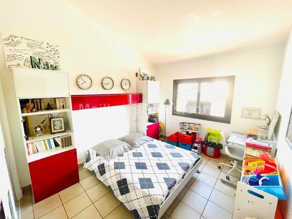 Belle villa T6 de 170m2 avec dépendance de 100m2 sur parcelle de 2051m2 à Rivesaltes.