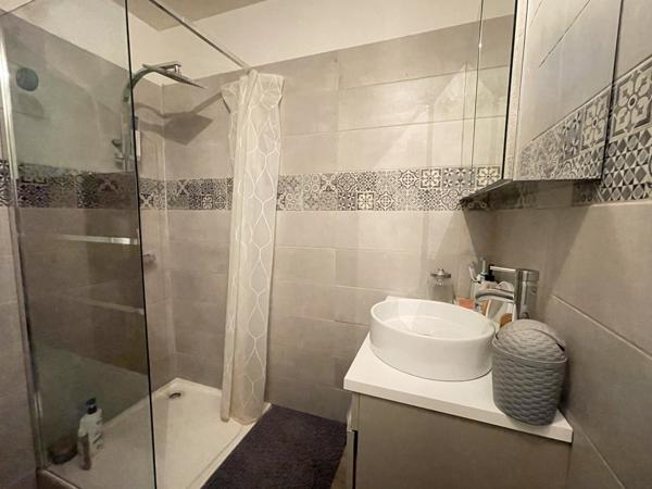 Exclusivité : Appartement de type T3 haute ville avec terrasse et parking