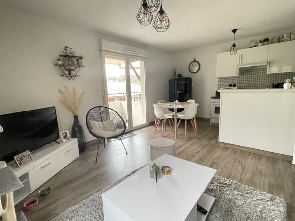 Exclusivité : Appartement de type T3 haute ville avec terrasse et parking