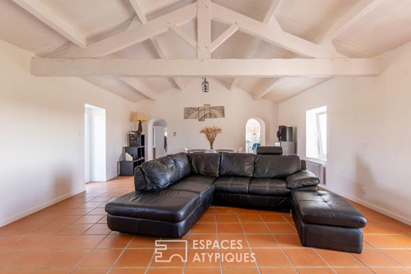 Longère rénovée entre terre et océan