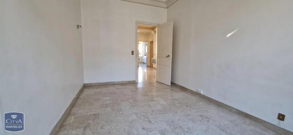 Appartement à louer 4 pièces 103.96m²