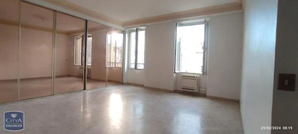 Appartement à louer 4 pièces 103.96m²