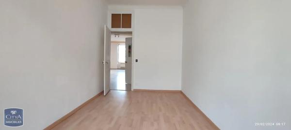 Appartement à louer 4 pièces 103.96m²