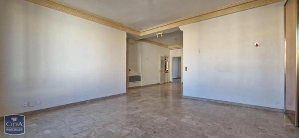 Appartement à louer 4 pièces 103.96m²