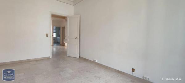 Appartement à louer 4 pièces 103.96m²