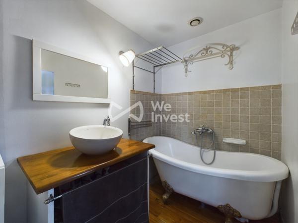 CHARMANT APPARTEMENT TROIS PIECES
