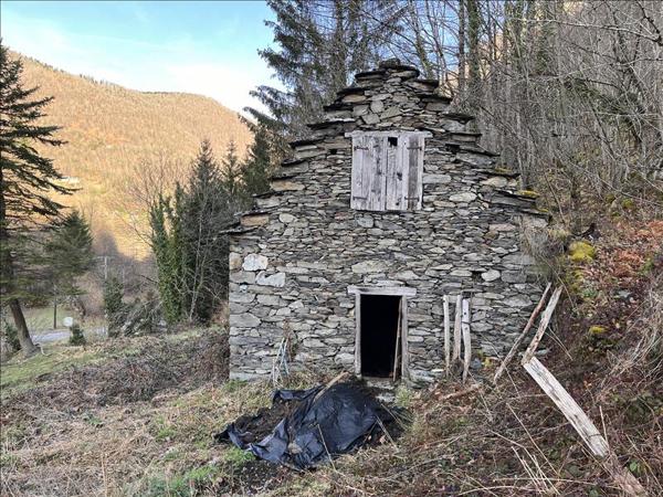 Grange à vendre |  Le Port |  2 pièces