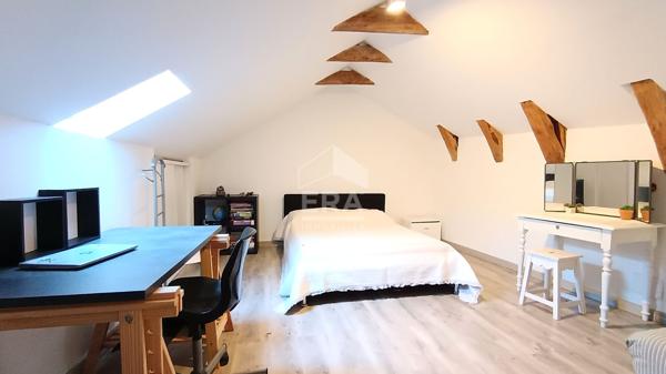 Maison Saint Hostien 7 pièces 4 chambres 164.94 m2 sur terrain 220 m2