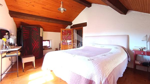 Maison Saint Hostien 7 pièces 4 chambres 164.94 m2 sur terrain 220 m2