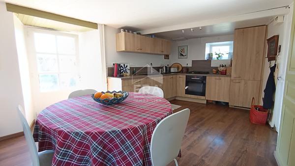 Maison Saint Hostien 7 pièces 4 chambres 164.94 m2 sur terrain 220 m2