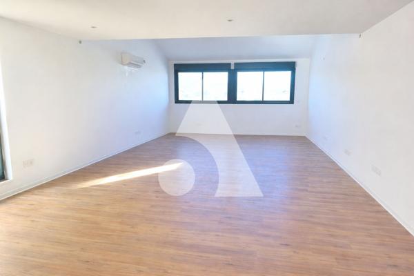 Bureaux 2 pièces 86 m2