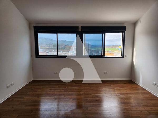 Bureaux 2 pièces 86 m2