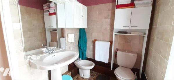 SIOUVILLE-HAGUE MAISON AVEC EXTENSION HABITABLE + 2 GARAGES + JARDIN ARBORE