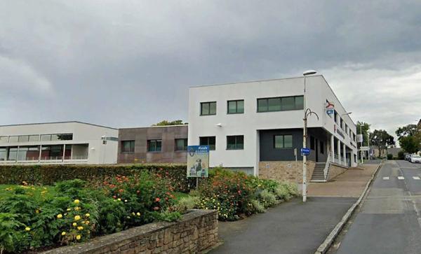 A VENDRE PLATEAUX DE BUREAUX 492 M² PLOUGASTEL DAOULAS