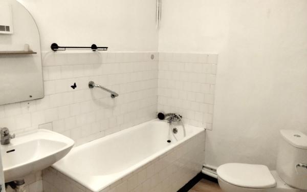 Appartement à louer    2 pièces •  Saint-Ambroix