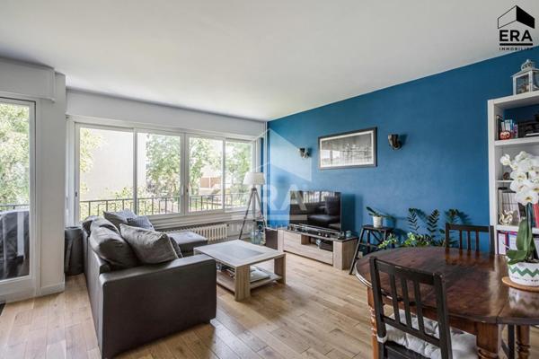 Ville-d'Avray - 3 pièces traversant avec double balcon, box et cave à 4 min de la gare