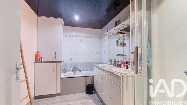 Appartement à vendre 6 pièces 222 m² Montlebon