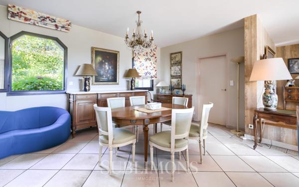 Maison 6 pièces 221 m²