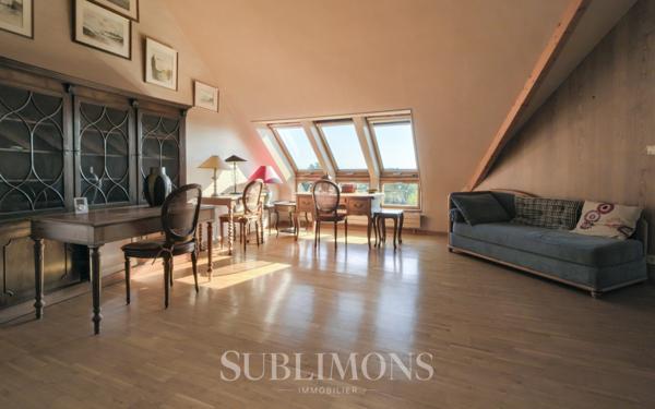 Maison 6 pièces 221 m²