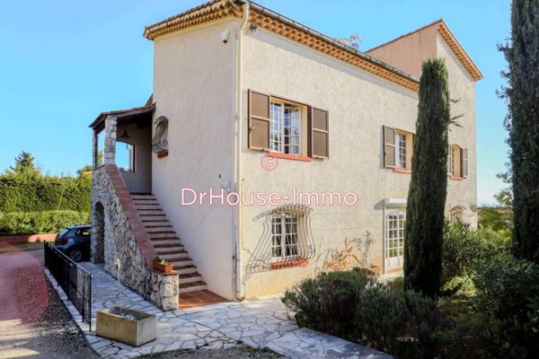 Maison à vendre 10 pièces de 300 m²