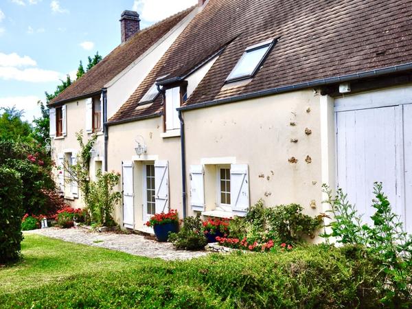 Maison 210 m2, 6 chambres, 2600m2 de terrain dont parcelle constructible Jouars pontchartrain