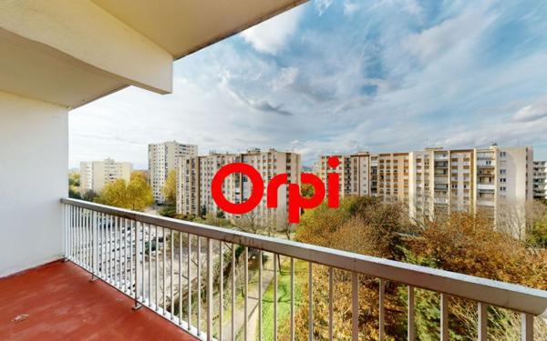 Appartement à vendre    2 pièces • 50 m2 Vaulx-en-Velin