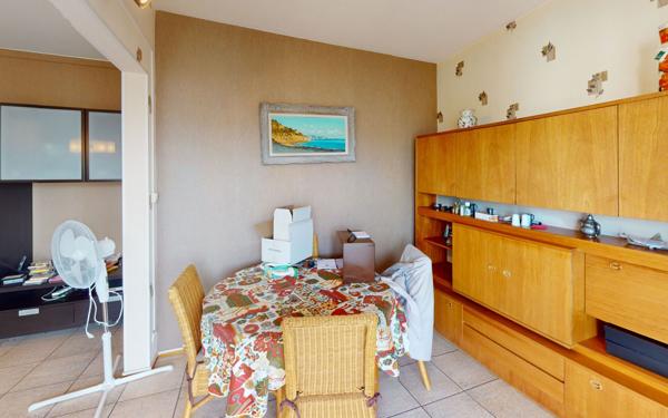 Appartement à vendre    2 pièces • 50 m2 Vaulx-en-Velin