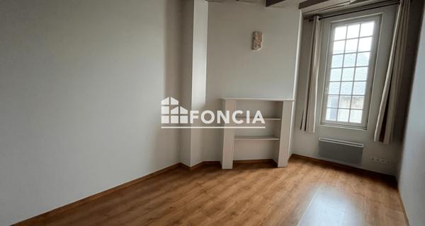 Location Appartement 4 pièces 96.8 m² - Tours 37000