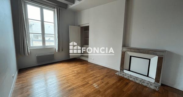Location Appartement 4 pièces 96.8 m² - Tours 37000