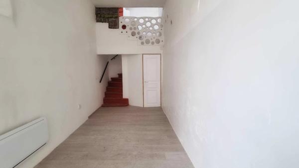 MAISON DE VILLAGE AVEC LOCAL COMMERCIAL Fabregues