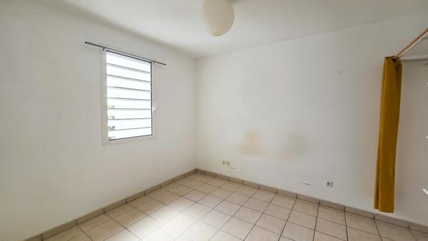 Appartement T2, emplacement idéal, vue dégagée.