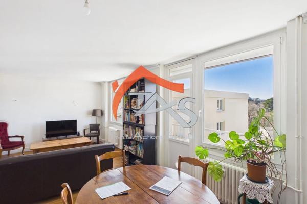 Vente Appartement 4 pièces 83 m2 à Saint-Chamond
