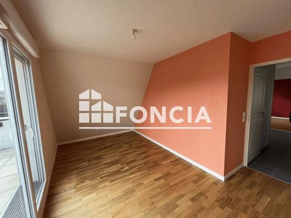 Location Appartement 4 pièces 96.45 m² - 75 RUE DU GRAND FAUBOURG Chartres 28000