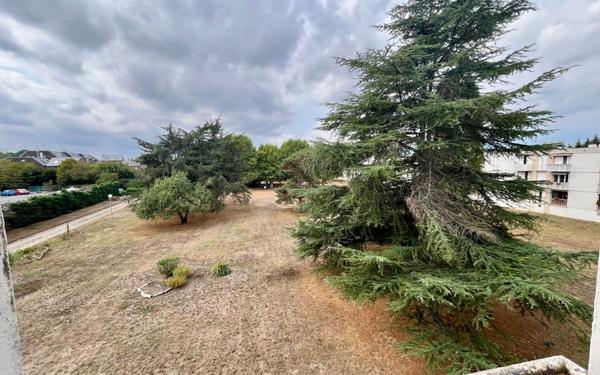 Appartement à vendre    4 pièces •  Talence