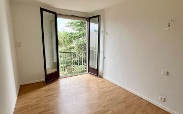 Appartement à vendre    4 pièces •  Talence