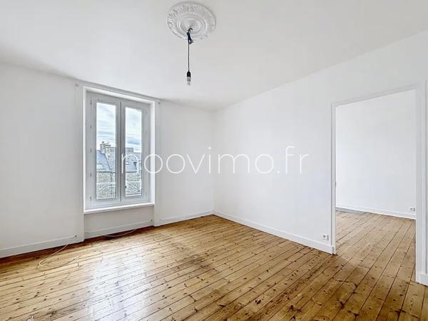 T2 impeccable - Plein centre St-Meloir