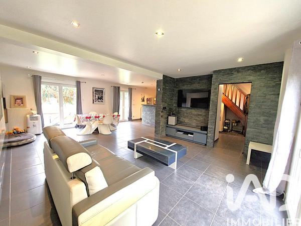 Maison à vendre 8 pièces 160 m² Mandres-les-Roses