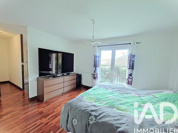 Maison à vendre 8 pièces 160 m² Mandres-les-Roses