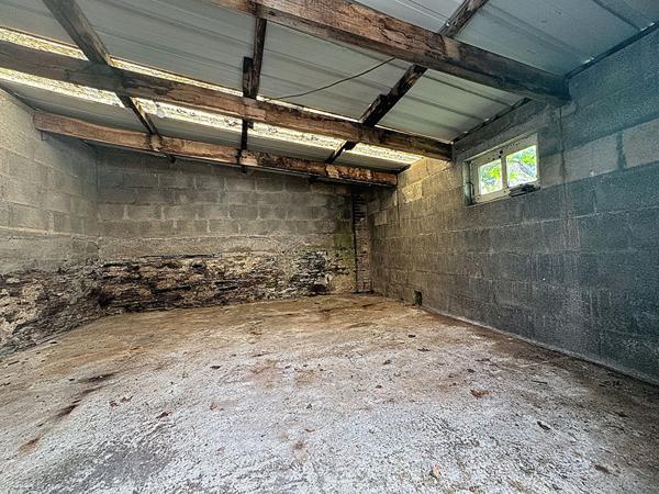 A vendre - Maison de 150m2, 4 chambres, garage et terrain de plus de 400m2 en centre-bourg de Candé