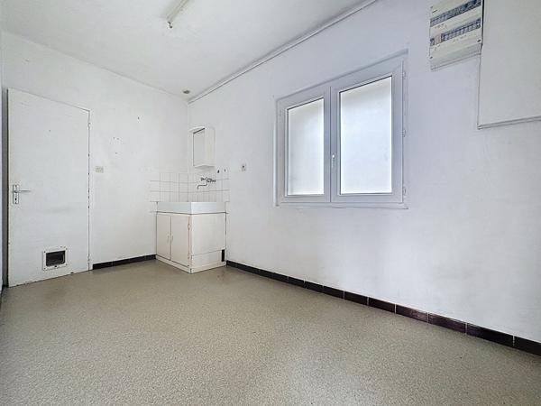 A vendre - Maison de 150m2, 4 chambres, garage et terrain de plus de 400m2 en centre-bourg de Candé