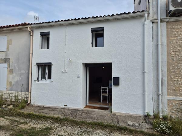 Petite maison cosy intégralement meublée, proche océan