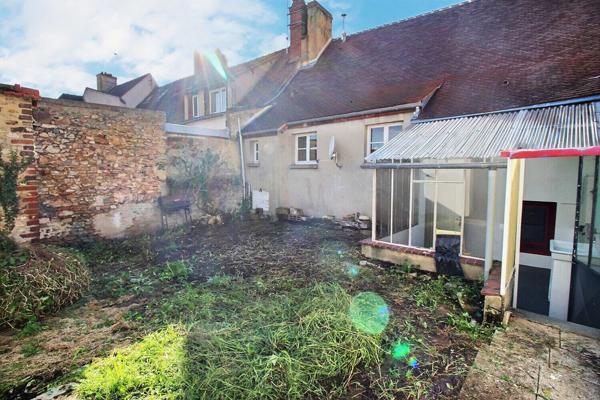 Maison EPERNON CENTRE avec jardin et garage