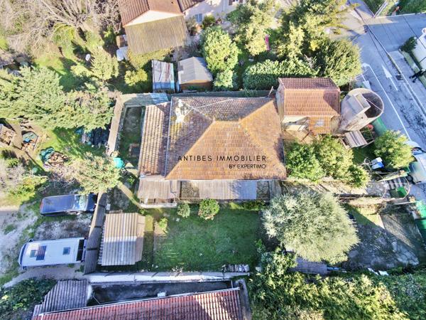 Antibes (06600) Antibes Maison Individuelle de plain pied 3 pièces + studio