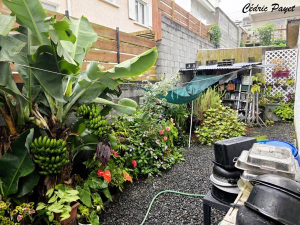 Maison à vendre F5 pièces de 130 m2 au TAMPON (974)