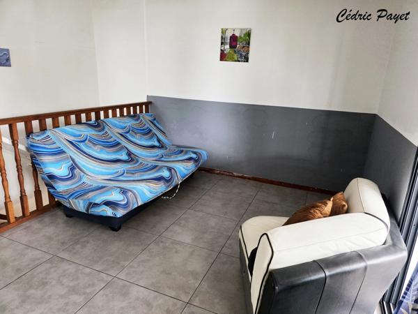 Maison à vendre F5 pièces de 130 m2 au TAMPON (974)